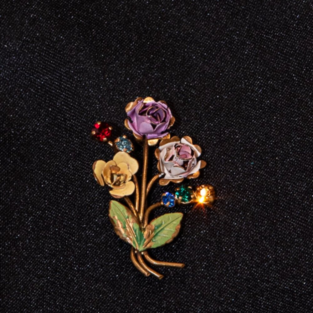 Vintage Azub of Austria Enameled Flower Brooch with 5 colored rhinestones